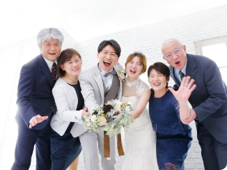 ウエディングフォト犬との3ショット